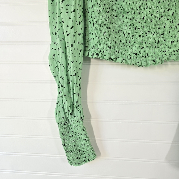Aritzia Little Moon Gimlet Smocked Long Sleeve Blouse Top Medium - Picture 6 of 8
